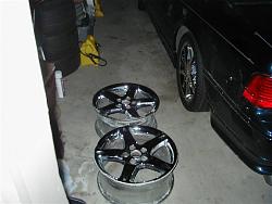What do you guys think I could get for 2 17in. GS wheels with bad chrome?-gswheels2.jpg