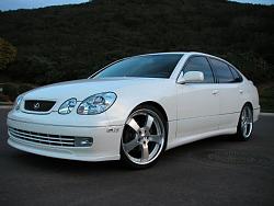 20&quot; Gettins on a white GS-front-45-deg-wheels-small.jpg