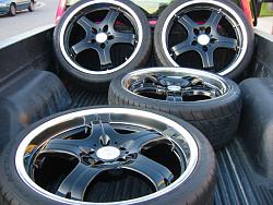 Check out these special edition Dronells!-rims.jpg