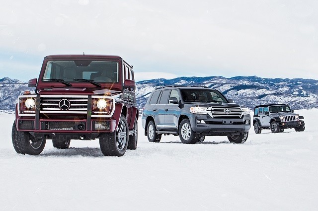 2016 Toyota Land Cruiser Claws Its Way to the Top of a Three-Way SUV Comparison