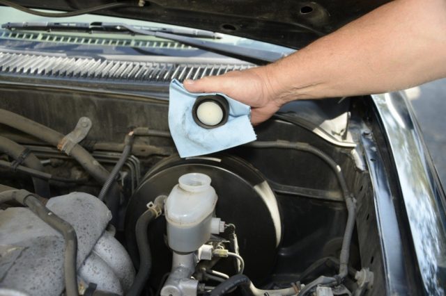 How-To Tuesday: Replacing Your Lexus’s Brake Fluid