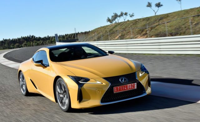 ‘Car and Driver’ Loves the Lexus LC500