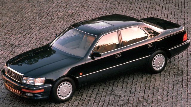 7 Reasons to Buy the 1998-2000 LS 400