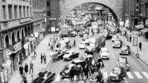 50 Years Ago, Sweden’s Roadways Switched Sides