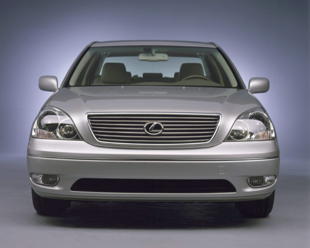 Lexus LS430 Windshield Wiper Quirk Proves Some Cars Just Need a Little Love