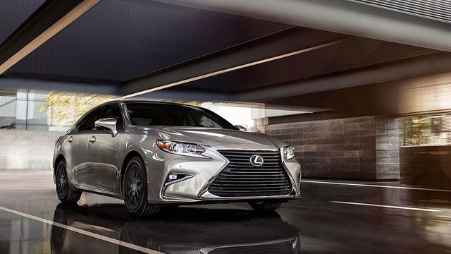 Daily Slideshow: Lexus Considering Assembly of ES Models in India