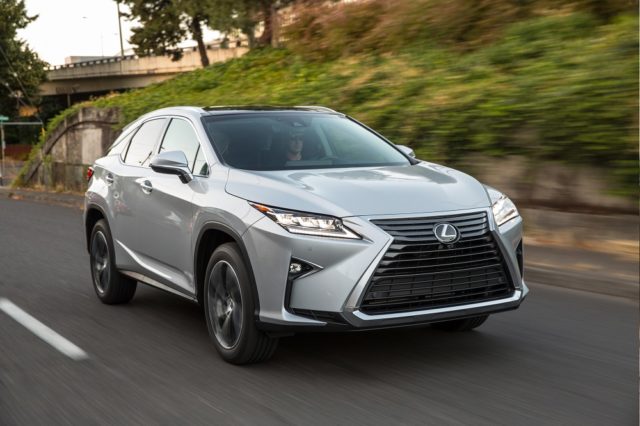 Lexus LUVs Post Best-ever August Sales