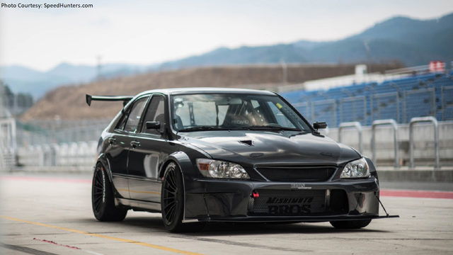 Lexus IS200 is Transformed into a Proper Track Car