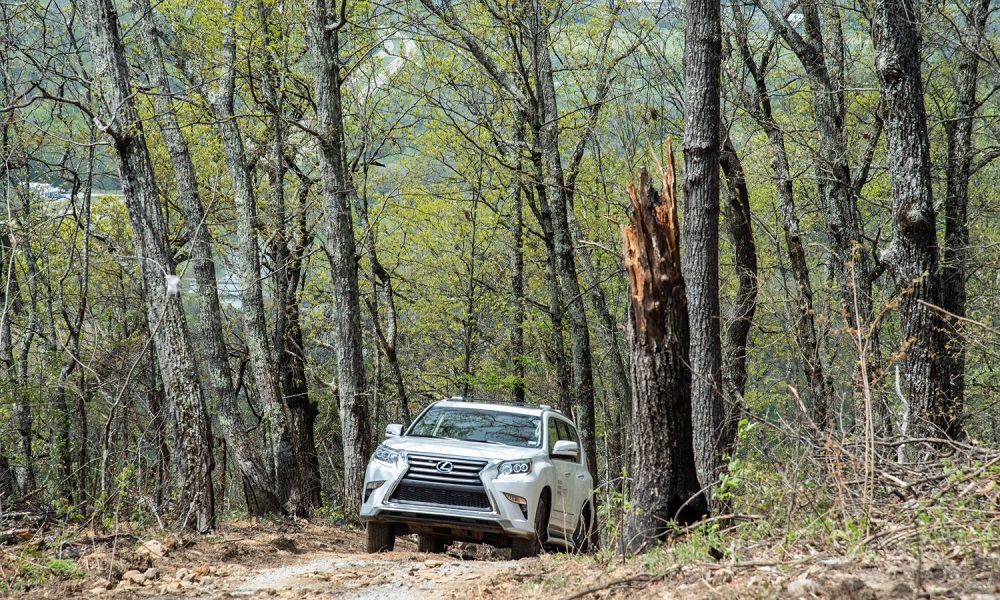 Blackberry Mountain Hosts 'Lexus Off-Road Adventure'