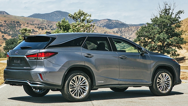 Poor Lexus RX Completely Destroyed by Drag Racing Teens