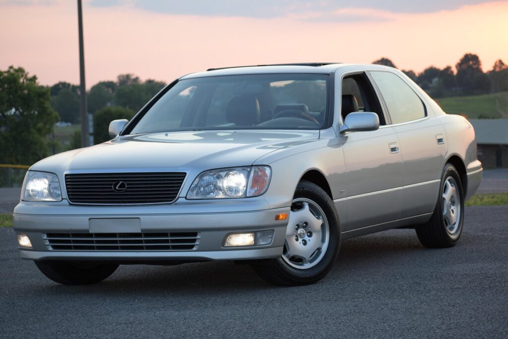 2000 Lexus LS 400 is a Pure Classic