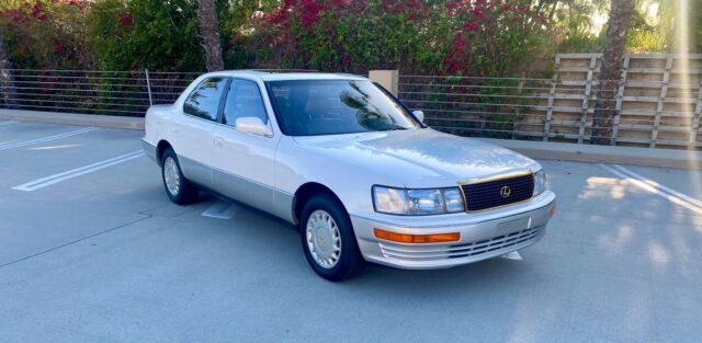 1992 Lexus LS400