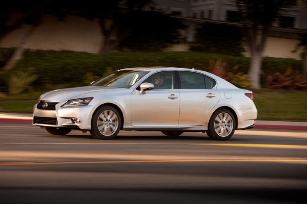 Toyota Dealership Given SNL Treatment, Lexus and Toyota Models on ...