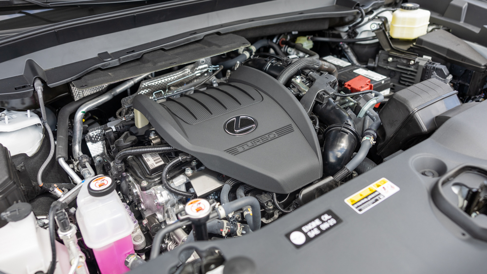 Lexus RX 450h+ engine bay