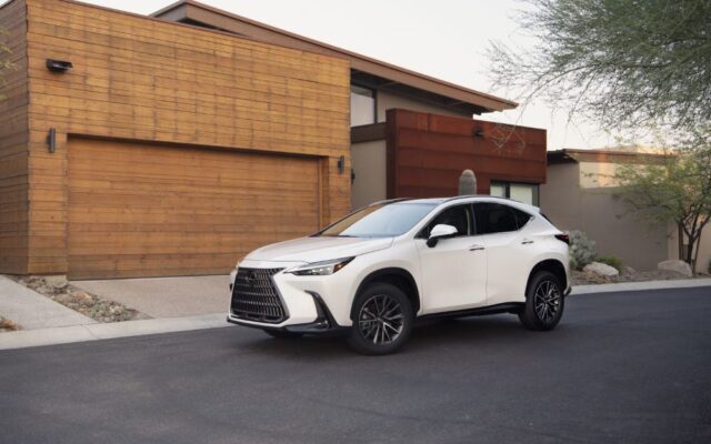 Lexus Posts Best-Ever First Quarter Sales
